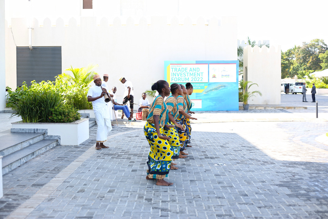 THE PRESIDENT OF ZANZIBAR OFFICIATES THE ZANZIBAR TRADE AND INVESTMENT