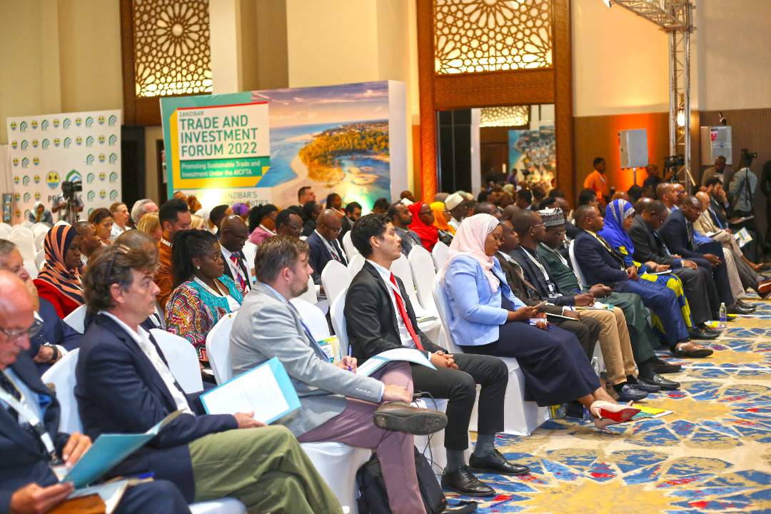 THE PRESIDENT OF ZANZIBAR OFFICIATES THE ZANZIBAR TRADE AND INVESTMENT ...